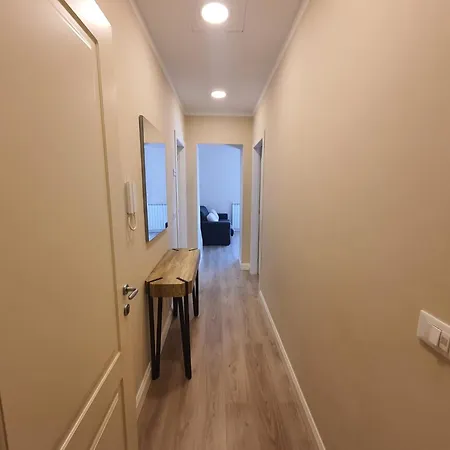 De La Hotel 3*