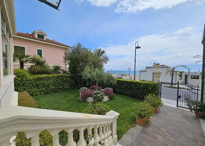 De La 3* Pietra Ligure