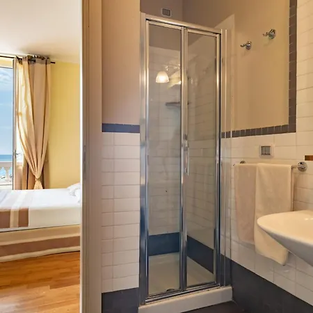 Hotel De La Pietra Ligure