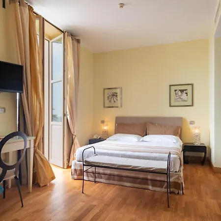 De La Plage 3* Pietra Ligure