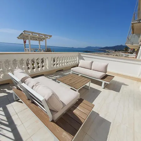 De La Plage 3*