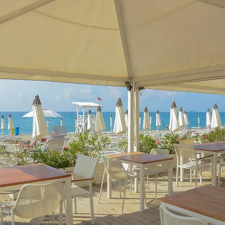 De La Plage Hotel Pietra Ligure