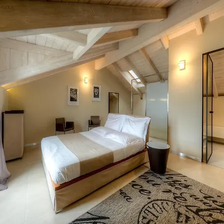 De La Plage Hotel
